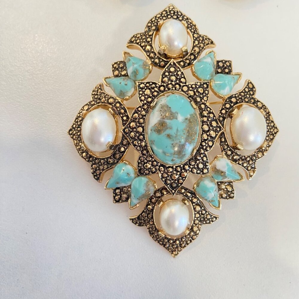 Vintage Sarah Coventry Turquoise & Pearl Clip-On Earrings With Matching Brooch - Picture 2 of 11